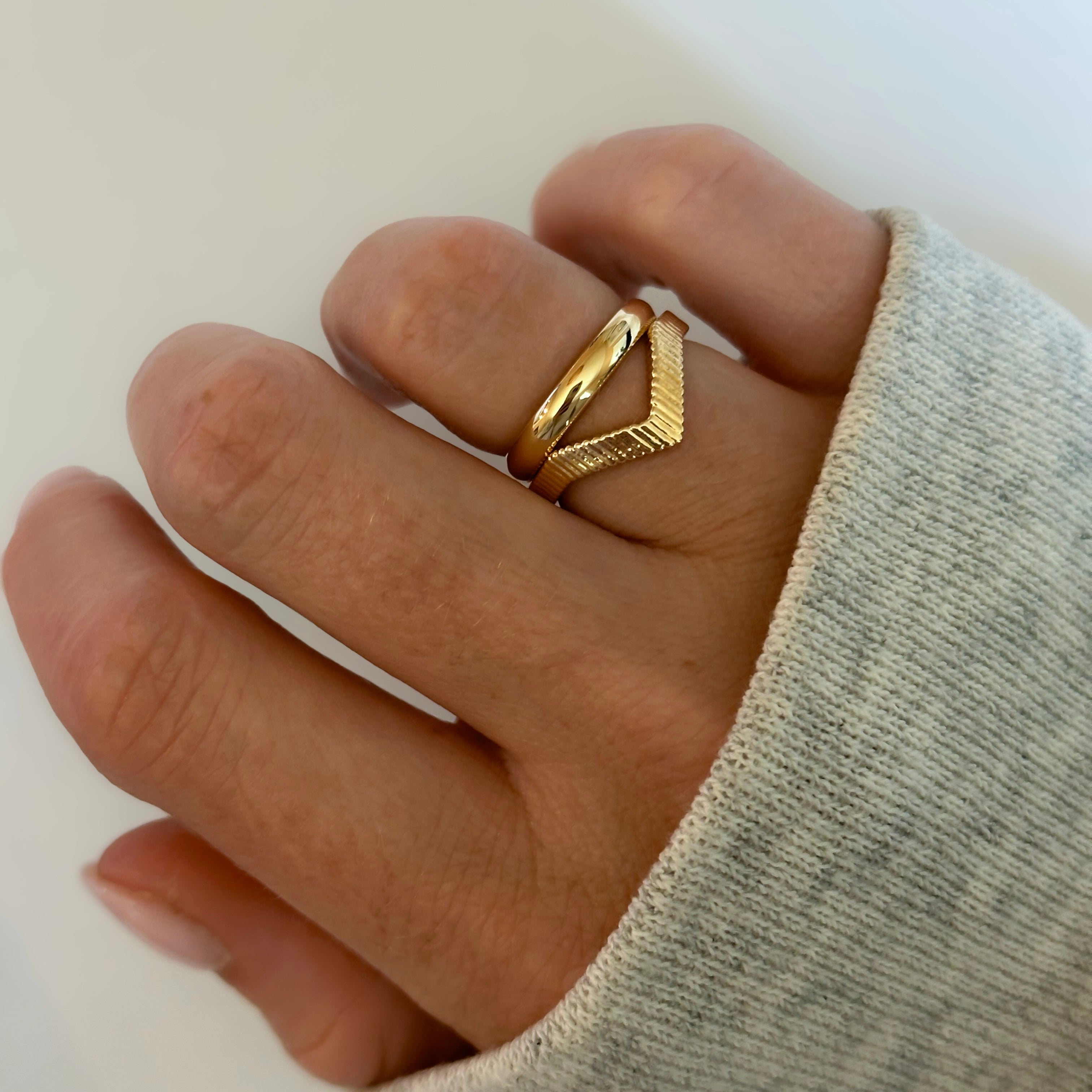 Summit Ring