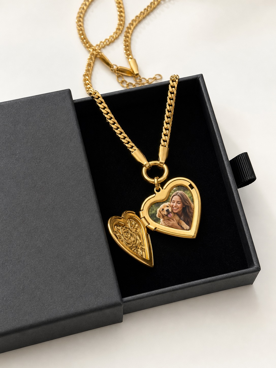 Love Vintage Heart Locket Necklace