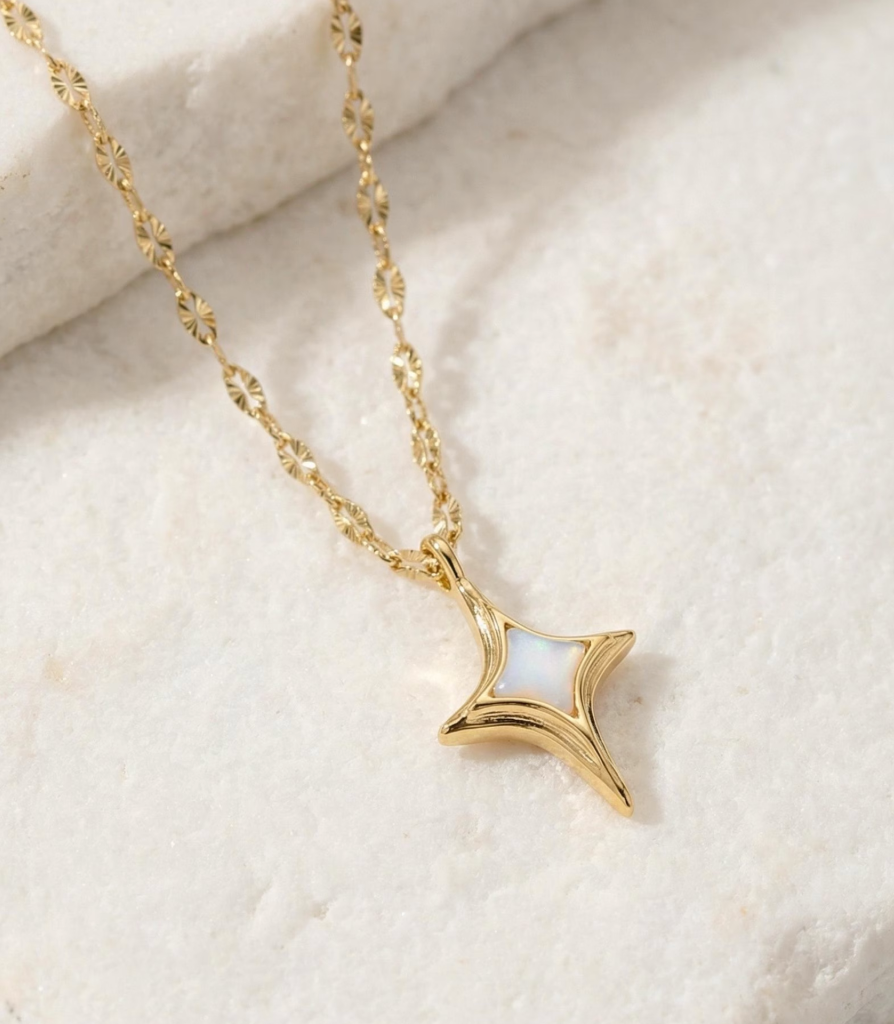 La Lune Necklace