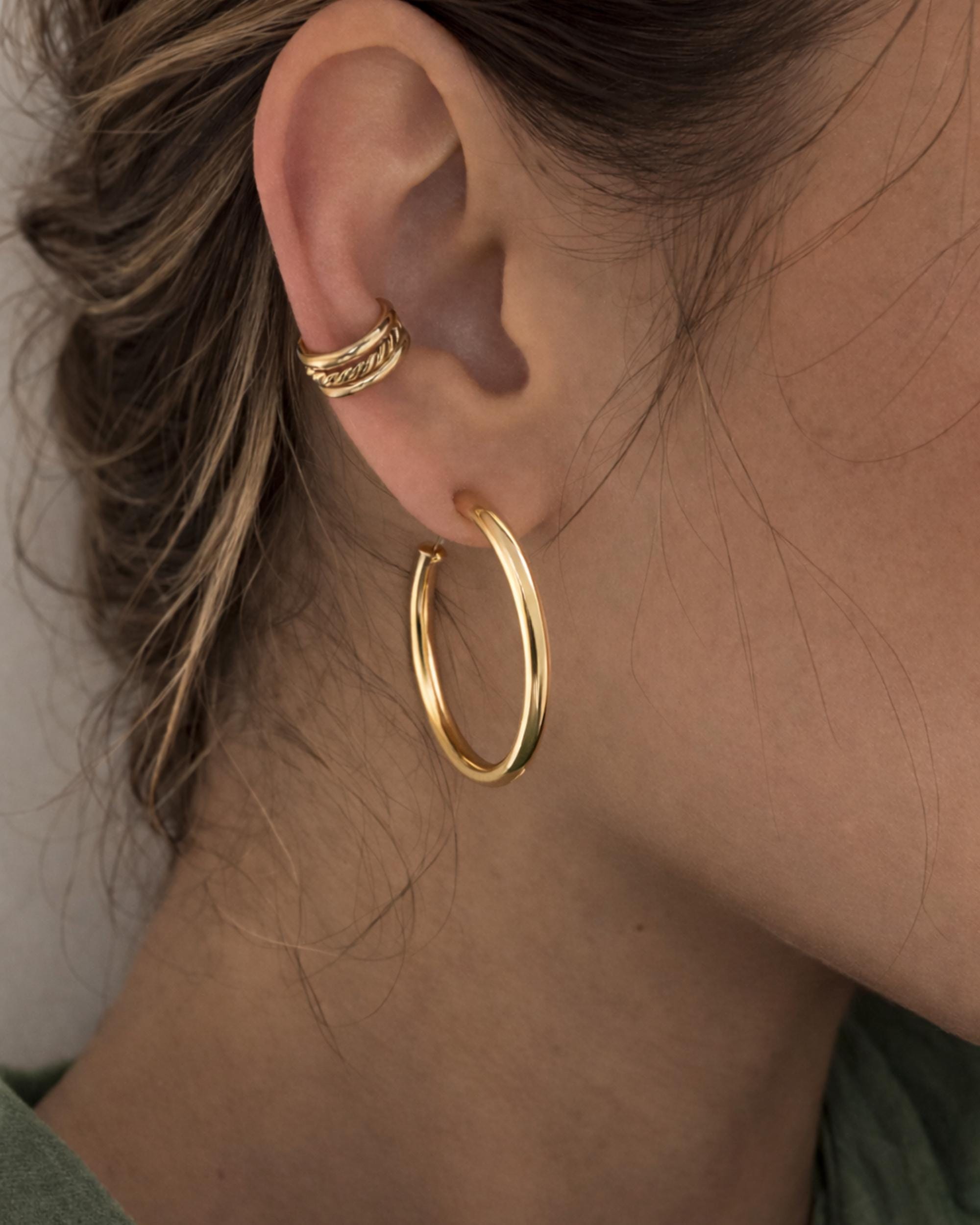 Non Pierced Ear Cuff Gold Filled Hoop Set Twisted Rope Design Statement Jewelry Piece Chunky Modern Style Adjustable Comfort Fit Fashion Forward Accessory Everyday Wear Option Special Occasion Look Minimalist Elegant Appearance Lightweight