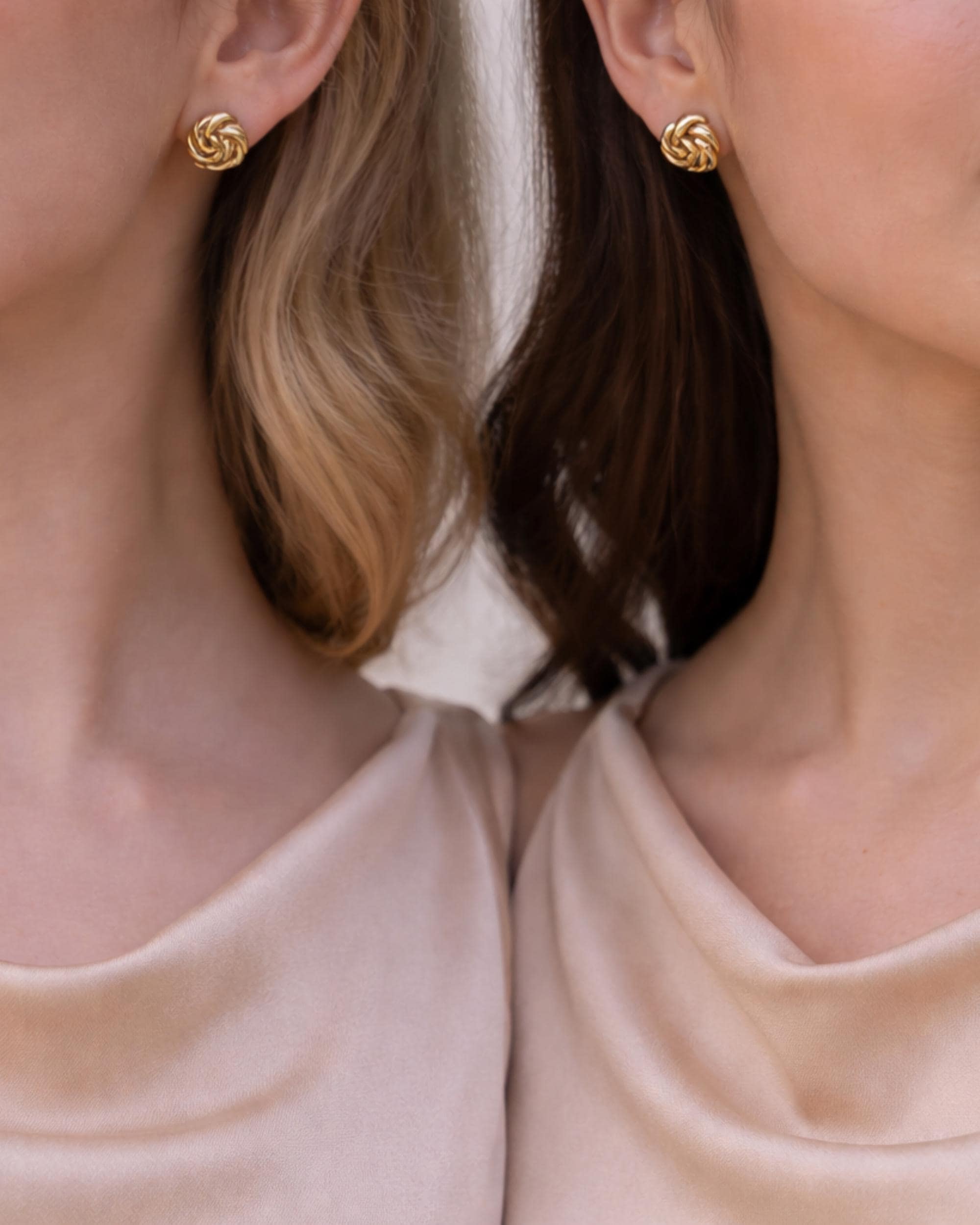 Elegant Knot Studs Gold Plated Earrings Bridesmaid Jewelry Wedding Accessory Bridal Collection Dainty Design Special Gift Box Thank You Message Wedding Party Present Maid Honor Token Chic Simple Style Timeless Design Appreciation Gift