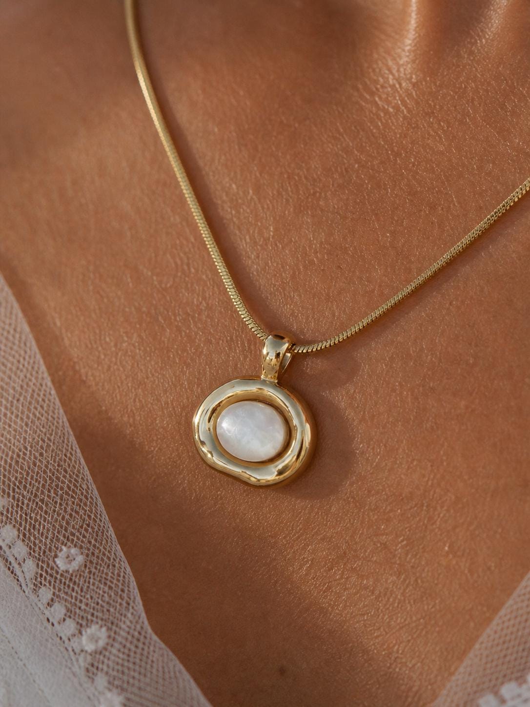 Vintage Style Bridal Necklace Gold Heirloom Mother of Pearl Pendant Wedding Jewelry Minimalist Bride Keepsake Gift