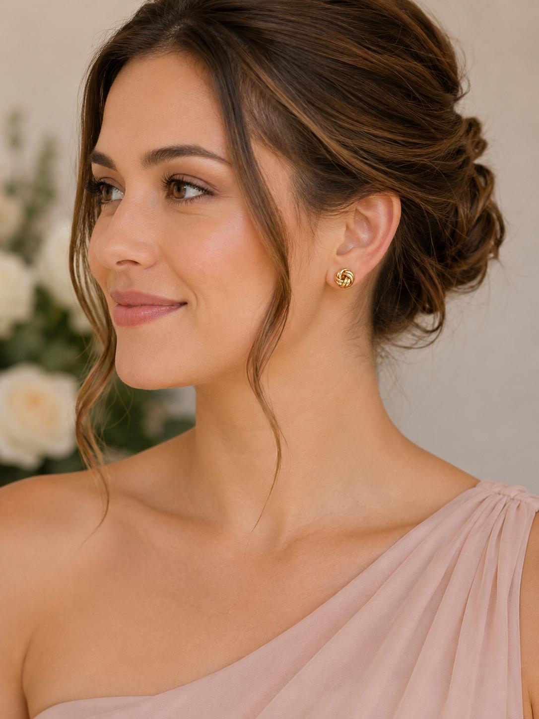 Bridesmaid Knot Earrings, Gold Studs for Bridal Party, Maid of Honor Jewelry, Wedding Day Gift for Bridesmaids