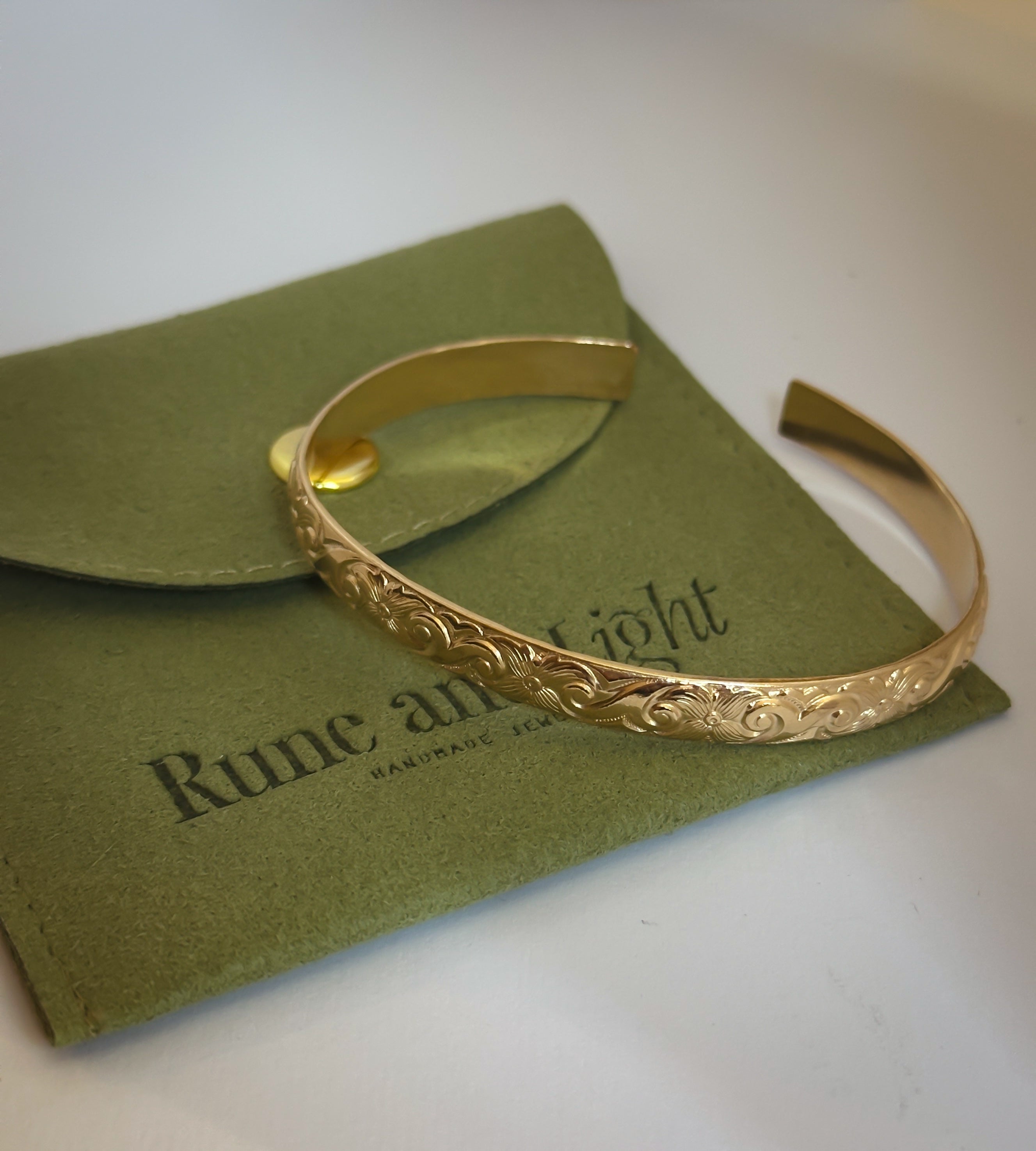 Antique Inspired Bracelet Gold Metal Collection Vintage Style Design Floral Pattern Details Elegant Wrist Accessory Fashion Forward Piece Custom Size Options Beautiful Band Construction Perfect Gift Choice Classic Jewelry Essential Timeless