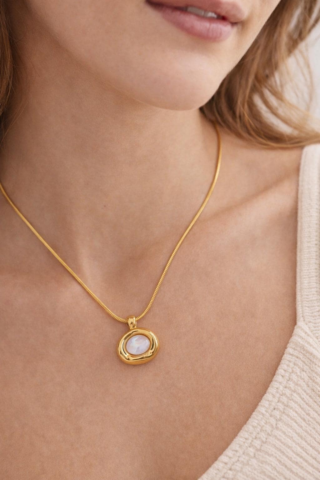 Molten Gemstone Necklace Gold Mother of Pearl or Tiger’s Eye Pendant 18K Gold Stainless Steel Non Tarnish Minimalist Jewelry