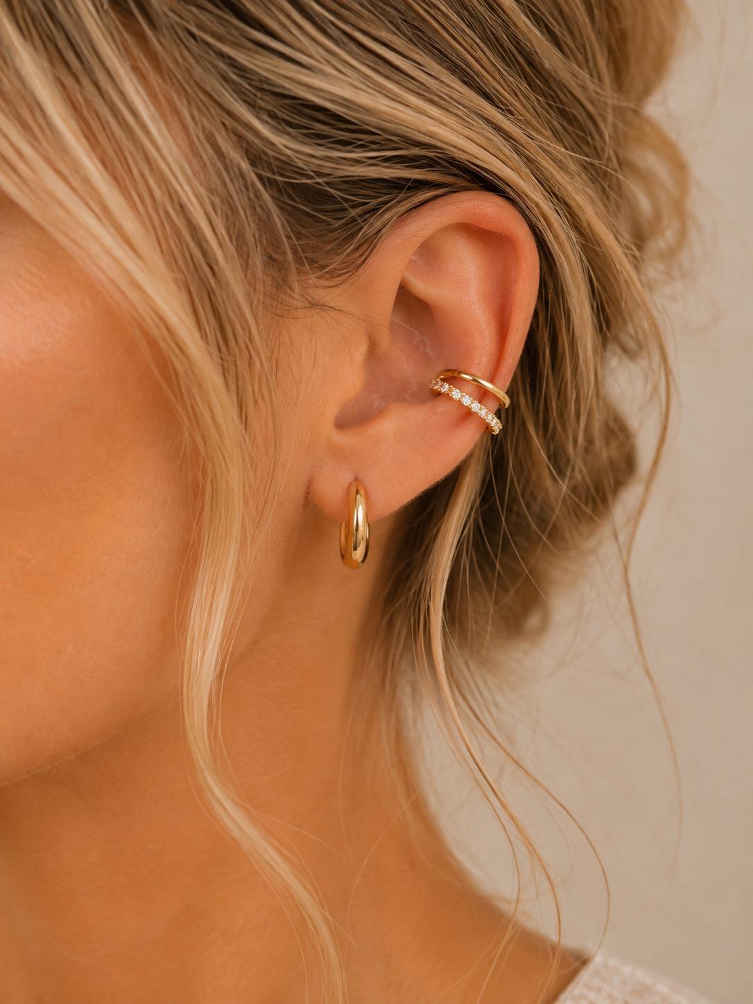 Double Layer Ear Cuff Gold Wrap Band No Piercing Cartilage Jewelry Set Beaded Sparkle Design Contemporary Accessory Conch Clip Style Minimalist Gift For Women Crystal Details Modern Collection Layered Stacking Look Everyday Wear Perfect