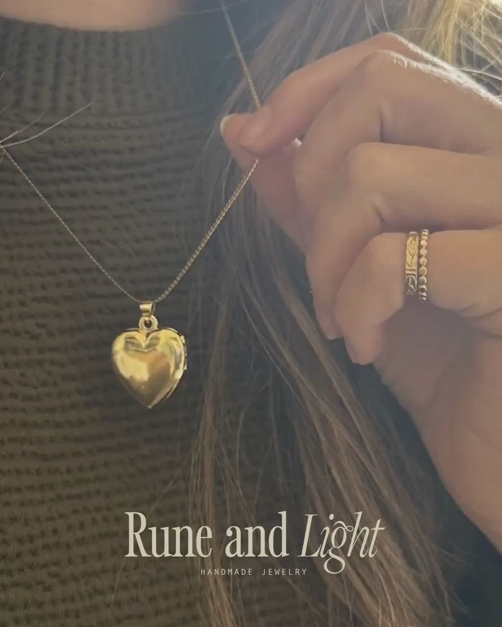 Custom Heart Locket Necklace Anniversary Gift for Girlfriend Personalized Photo Necklace Romantic Gold Jewelry