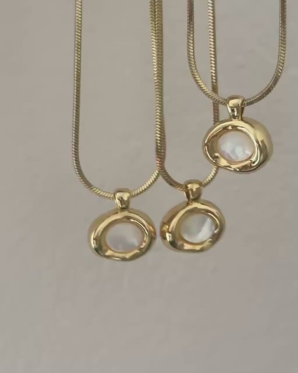 Vintage Style Bridal Necklace Gold Heirloom Mother of Pearl Pendant Wedding Jewelry Minimalist Bride Keepsake Gift